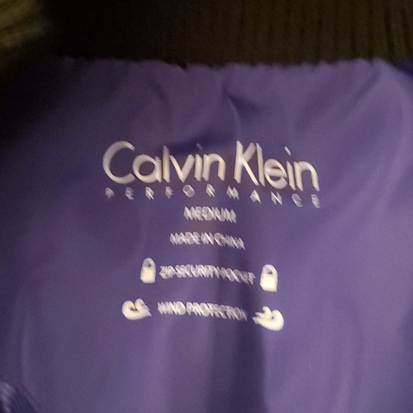 Calvin Klein Performance Vest Puffer Blue - Picture 6 of 10